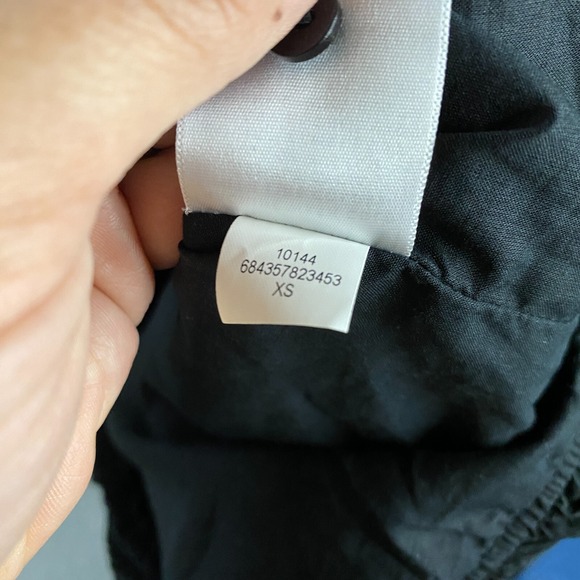 AYR Top Womens XS Puff Sleeve Bubble Hem Poplin Textured Cutout Blouse Black - Picture 4 of 8